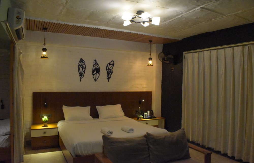 ROOMS_NAME